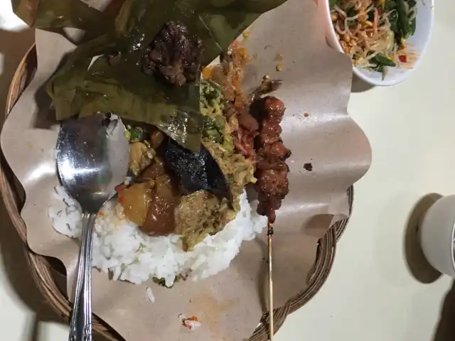 Gambar Makanan Warung Makan Bali Bima Kroda 12