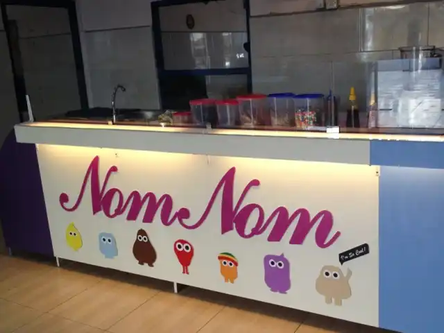 Gambar Makanan Nom Nom Ice Cream Cafe 12