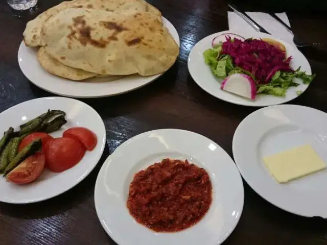 Enfes Cağ Döner'nin yemek ve ambiyans fotoğrafları 4