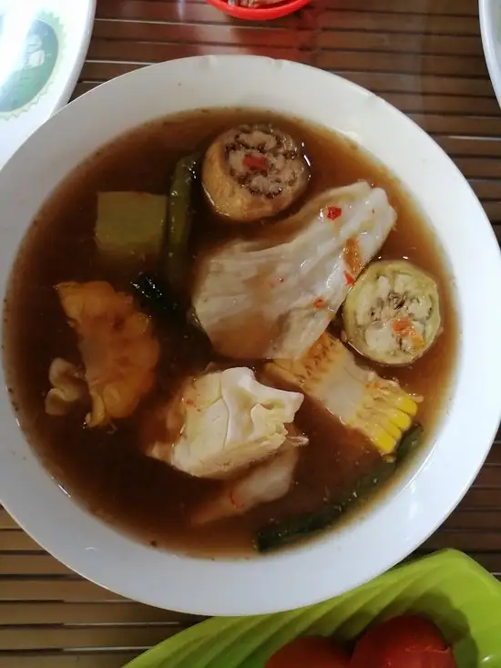 Gambar Makanan Ayam Goreng Lombok Idjo 9