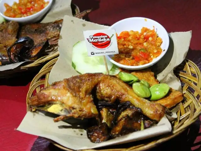 Gambar Makanan Warung Merdeka 1