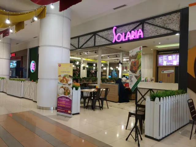 Gambar Makanan Solaria 13