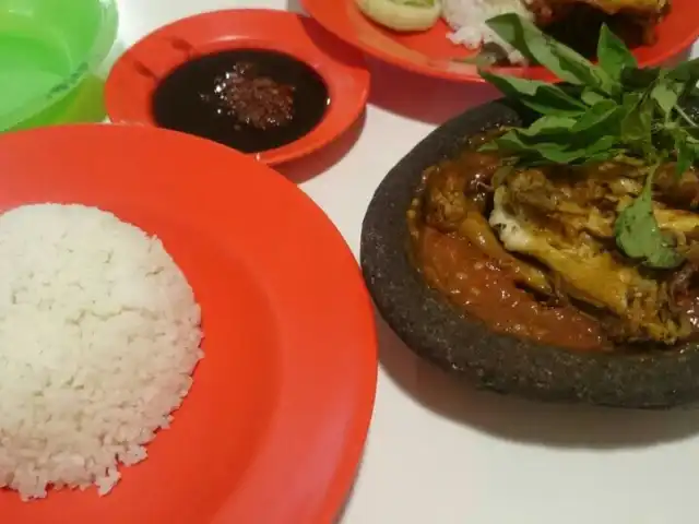 Gambar Makanan Ayam Goreng Jakarta Asli 5