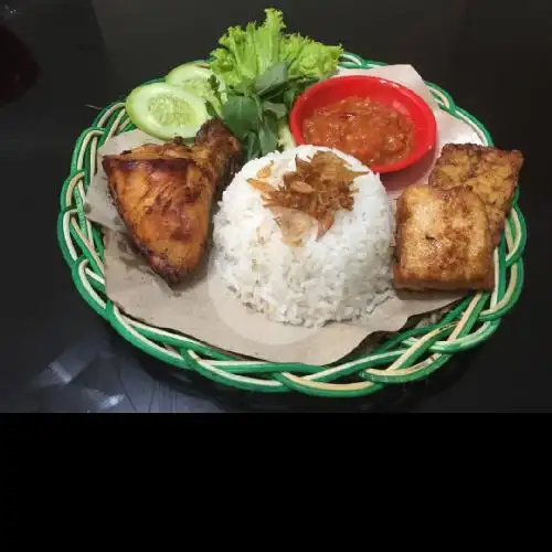 Gambar Makanan Ayam Penyet Sambal Ijo, Agus Salim 1
