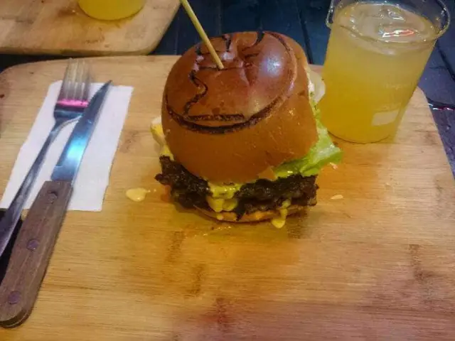 Made In Burger Food Photo 15