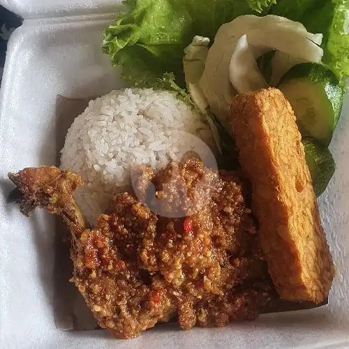 Gambar Makanan Ayam Geprek Sambal Mede Dhedhe, Griya Lopang Indah 4