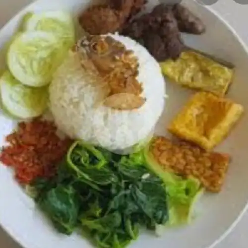 Gambar Makanan Lalapan/Nasi Tempong Monic, Sentanu 14