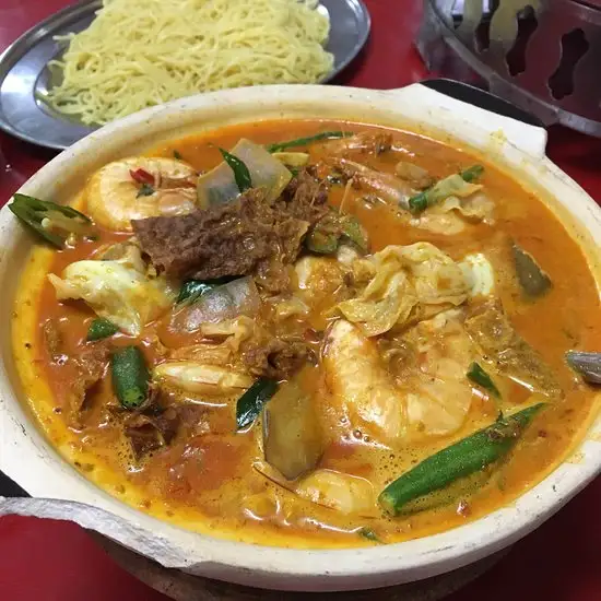 Batu 8 Kapar Seafood Restaurant