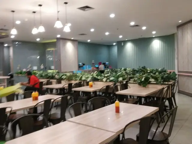 Gambar Makanan Solaria 13