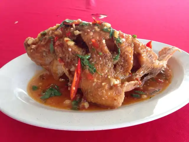 S Loam Mit Thai Restaurant Food Photo 2