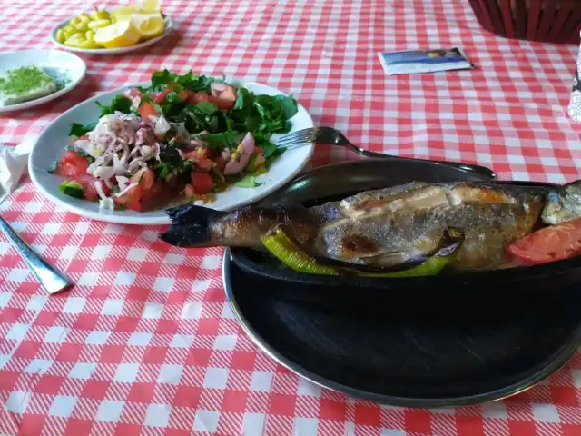 Balıkçı Bünyamin'nin yemek ve ambiyans fotoğrafları 17