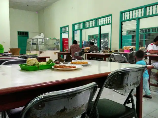 Gambar Makanan RM Mergosari 9