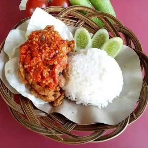 Gambar Makanan Pecel Lele dan Lotek Bu Bagyo, Ngaglik 10