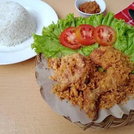 Gambar Makanan Ayam Geprek Sambal Mede Dhedhe, Griya Lopang Indah 15