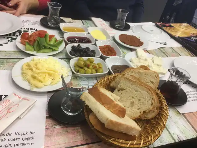 Trabzon Serpmeköy Kahvaltısı'nin yemek ve ambiyans fotoğrafları 50