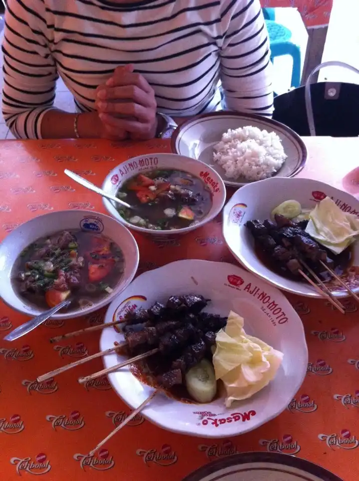 Sop Balungan & Sate Klatak