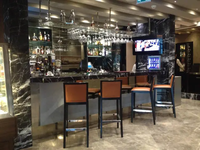 Luna Lounge - Radisson Blu Hotel İstanbul Pera'nin yemek ve ambiyans fotoğrafları 1