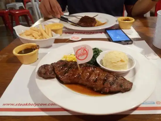 Gambar Makanan Holycow Steakhouse 16