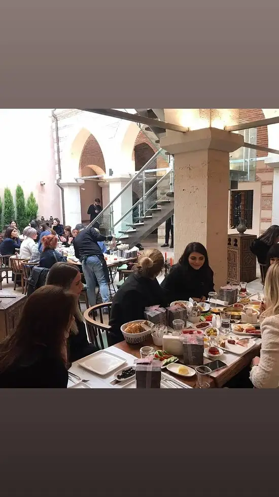 Cafe La Fondue'nin yemek ve ambiyans fotoğrafları 67