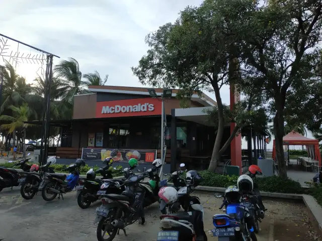 Gambar Makanan McDonald's 10