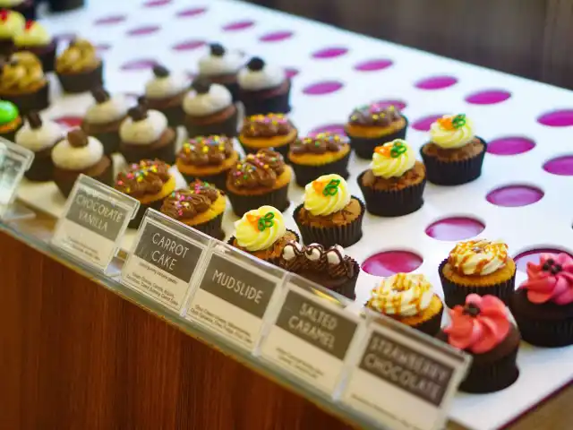 Gambar Makanan Twelve Cupcakes 11