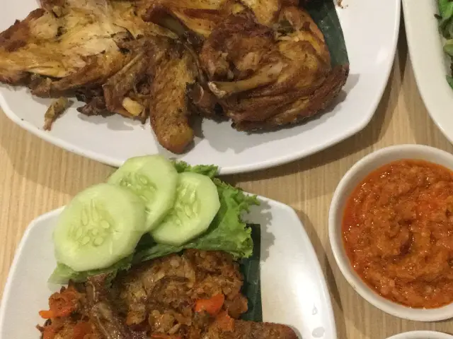 Gambar Makanan Ayam Geprek Istimewa 5