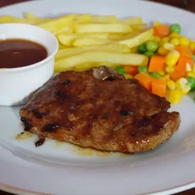 Kaget Steak And Blend Makassar