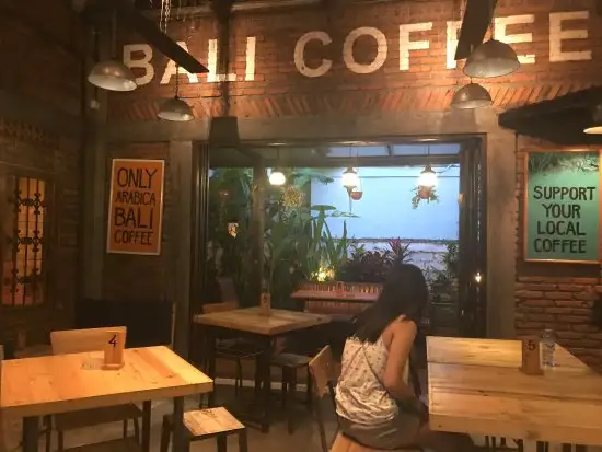 Gambar Makanan Mangsi Coffee Canggu 4