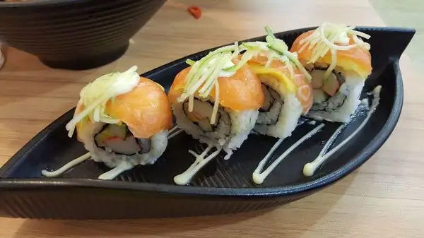 Sushi ZenS Food Photo 4