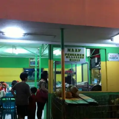 Soto Ayam Pak Min