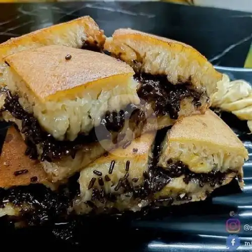 Gambar Makanan Martabak Inyong 12, Puri Nirwana Residences 1