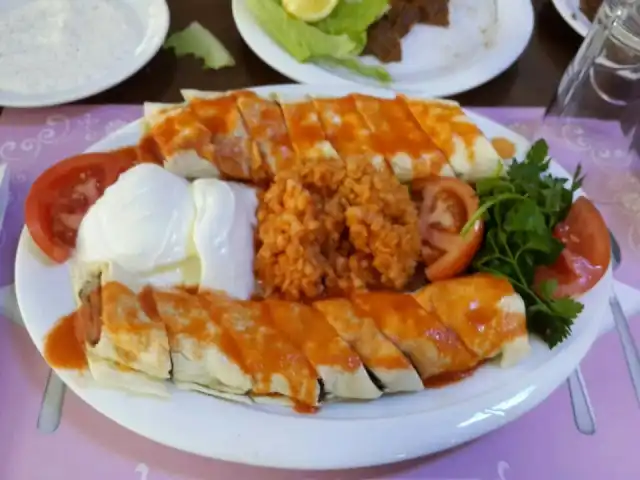 Akşehir Urfa Sofrası'nin yemek ve ambiyans fotoğrafları 5