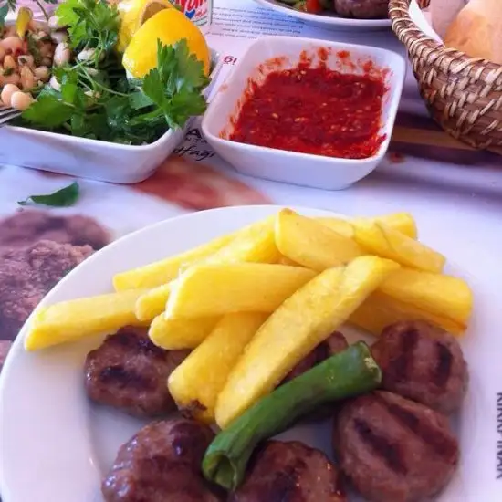 Edirne Kirkpinar Koftecisi'nin yemek ve ambiyans fotoğrafları 1
