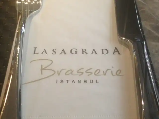 Lasagrada Brasserie'nin yemek ve ambiyans fotoğrafları 3