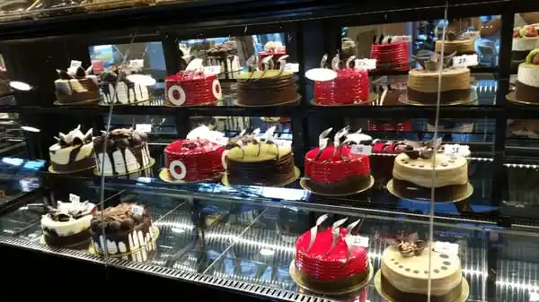 Seramoni Patisserie &amp; Cafe'nin yemek ve ambiyans fotoğrafları 6