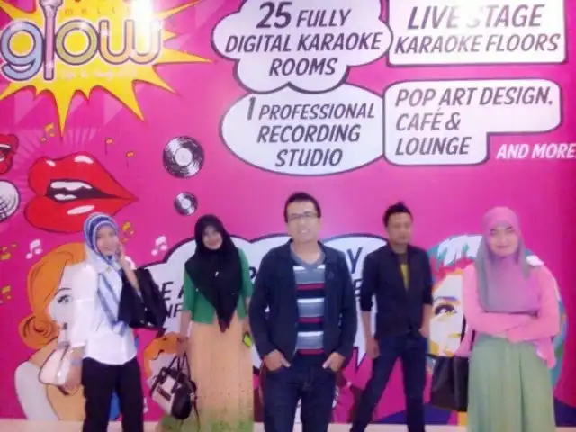 Gambar Makanan Melly Glow Cafe & Family KTV 13