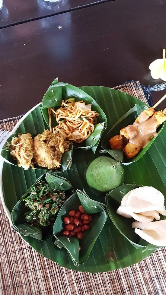 Gambar Makanan Warung Tepi Sawah 5