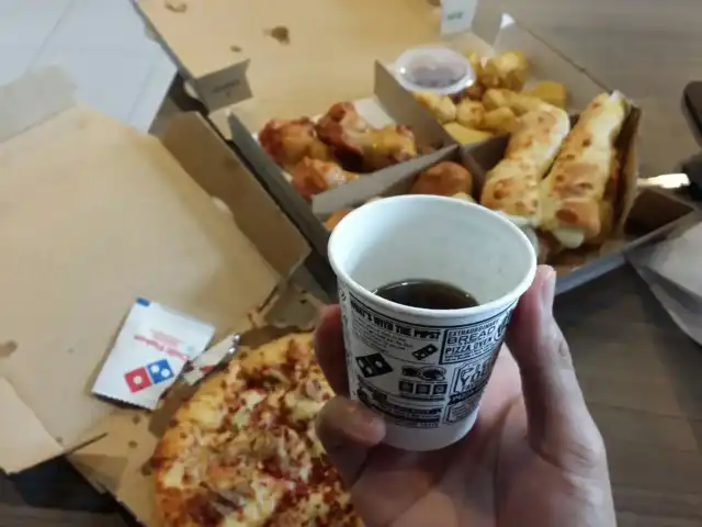 Domino's Pizza Food Photo 3