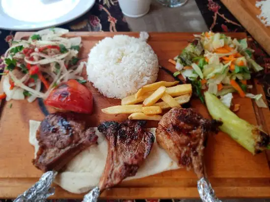 Yarenler Cafe & Restaurant'nin yemek ve ambiyans fotoğrafları 11