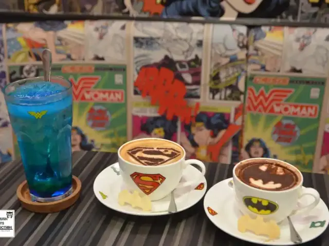 DC Comics Superheroes Cafe Food Photo 18