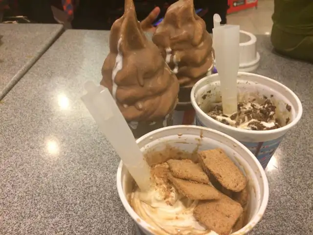 Gambar Makanan McDonald's Ice Cream 1