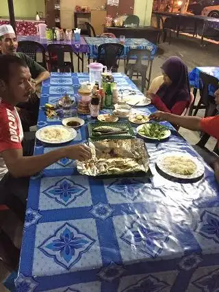 Ikram Ikan Bakar Petai