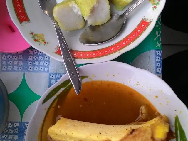 Gambar Makanan Lontong Kikil Bu Sugeng 7