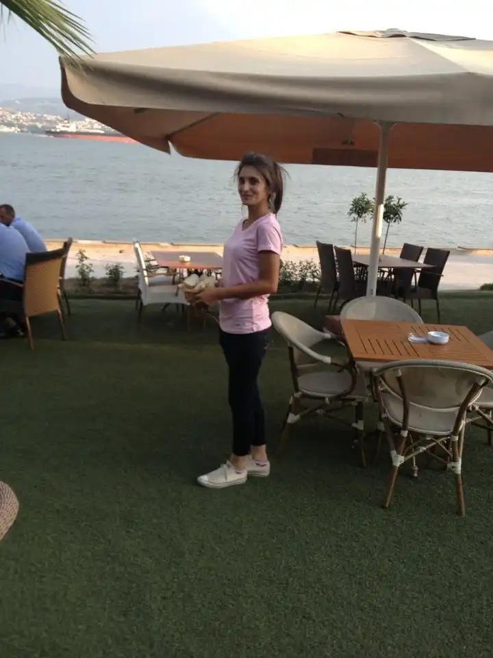 Say Marina Restaurant Cafe