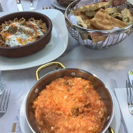 Mihri Restaurant'nin yemek ve ambiyans fotoğrafları 15