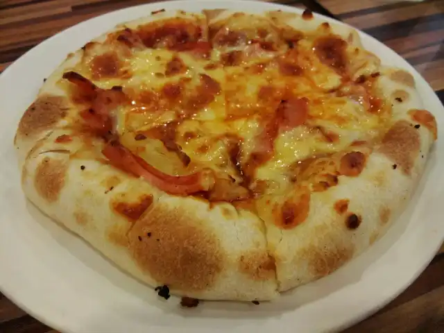 Pizza Hut Food Photo 7