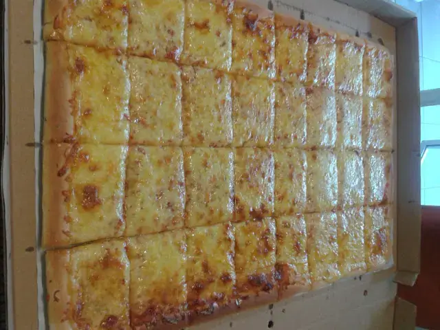 Gambar Makanan Henk's Pizza 9