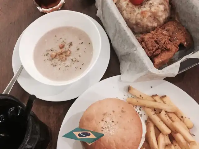OFFSIDE Food Photo 5