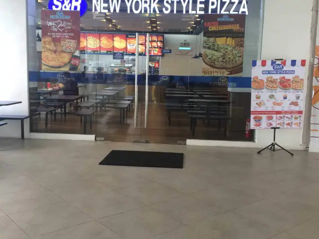 S&R New York Style Pizza Food Photo 5