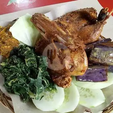 Gambar Makanan "Gama" Mbak Tik Ayam Goreng Kampung & Bebek Goreng, MH. Thamrin 2